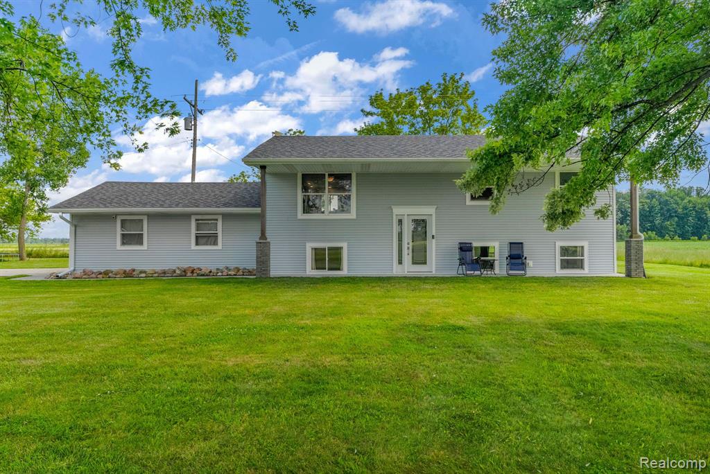 2970 Galbraith Line Road Yale, MI 48097 - Photo 2 of 47 Gallery Image 2