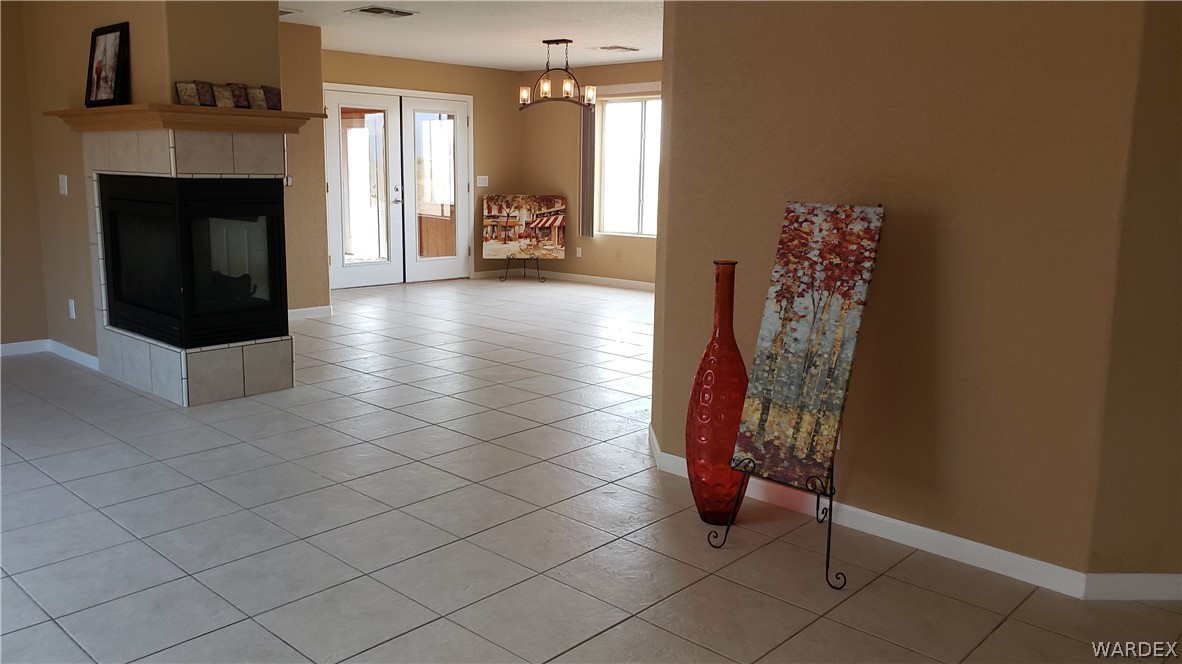 734 Egar Road Golden Valley, AZ 86413 - Photo 5 of 13