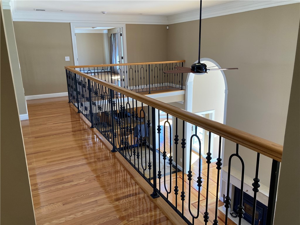 1 Christopher Drive Lincoln, RI 02865 - Photo 17 of 48 2nd floor hallway.