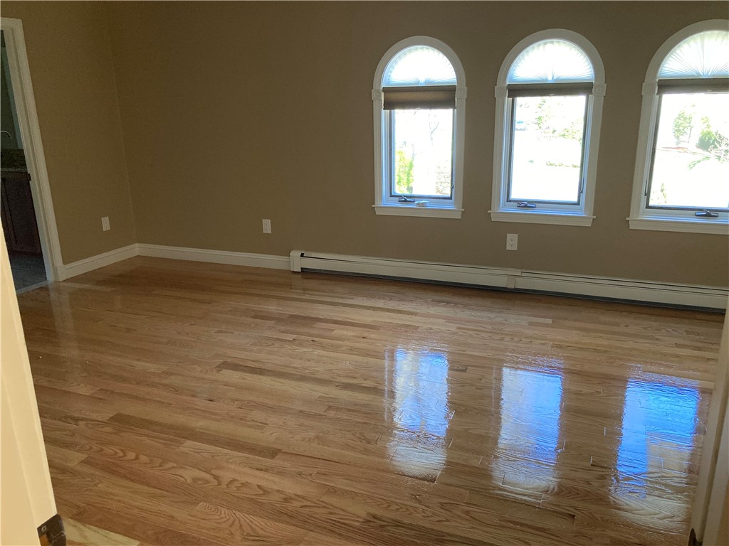 1 Christopher Drive Lincoln, RI 02865 - Photo 27 of 48 Ensuite 2nd Bedroom