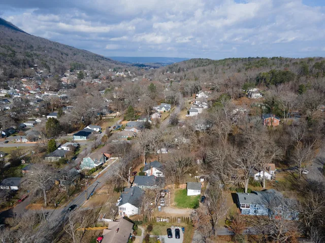 $340,000 | 5110 Tennessee Avenue, Chattanooga, TN 37409