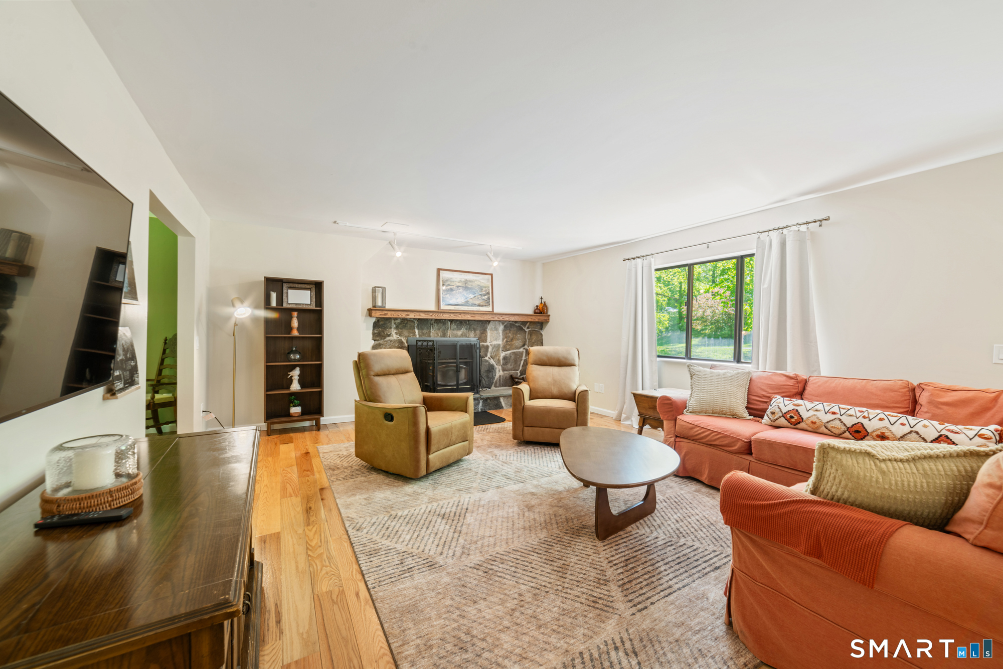 6 Arapaho Road Brookfield, CT 06804 - Photo 19 of 40
