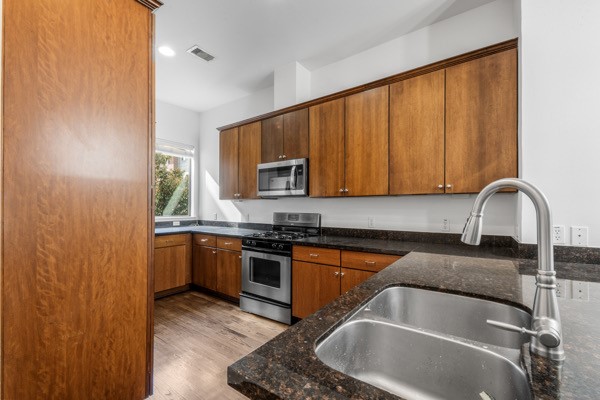 1903 Summer Street Houston, TX 77007 - Photo 10 of 24