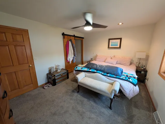 $319,900 | 114 East North Water Street, New London, WI 54961