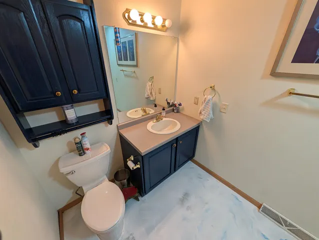 $319,900 | 114 East North Water Street, New London, WI 54961