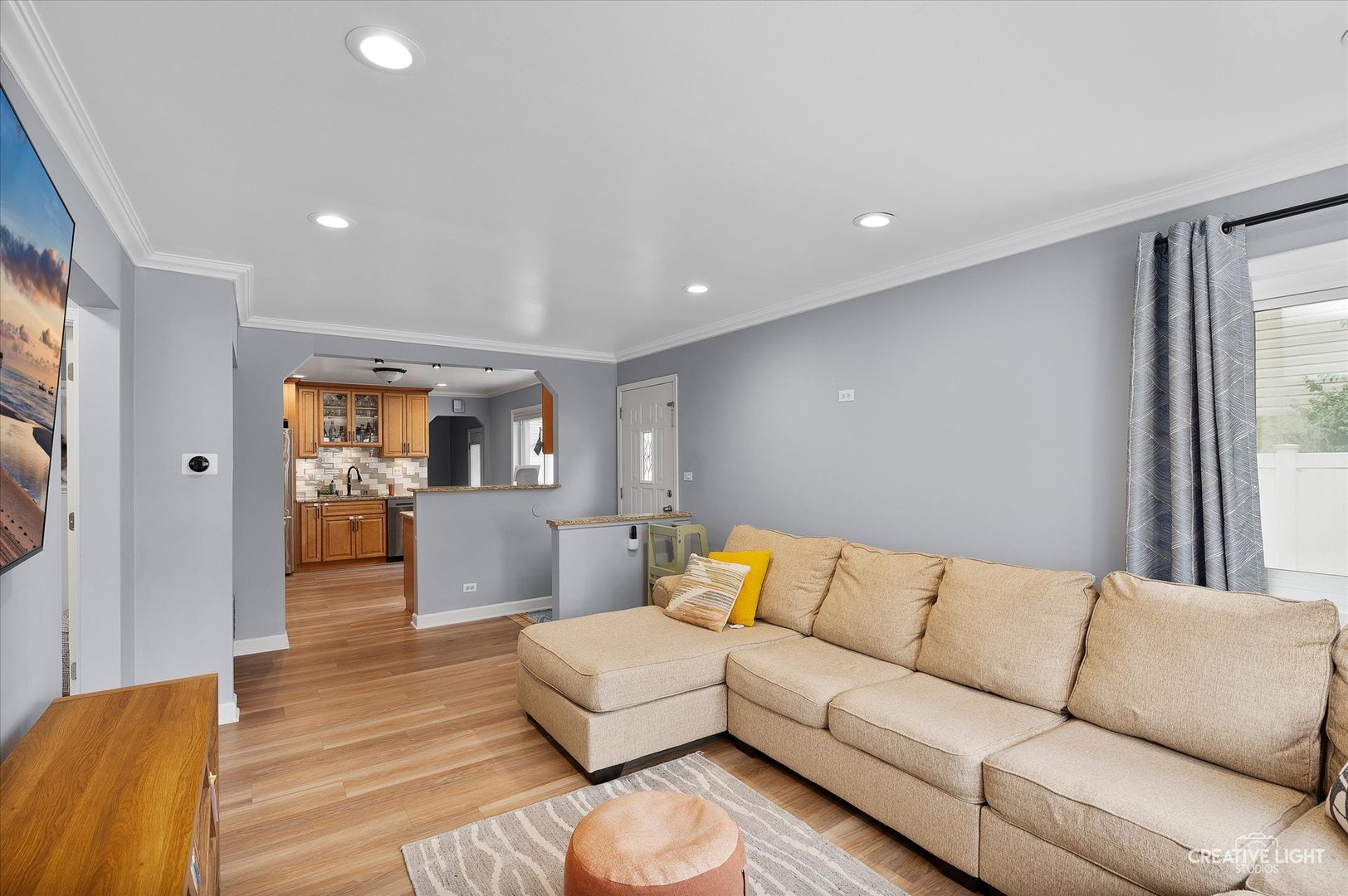 409 North Addison Road Villa Park, IL 60181 - Photo 5 of 24 Gallery Image 5