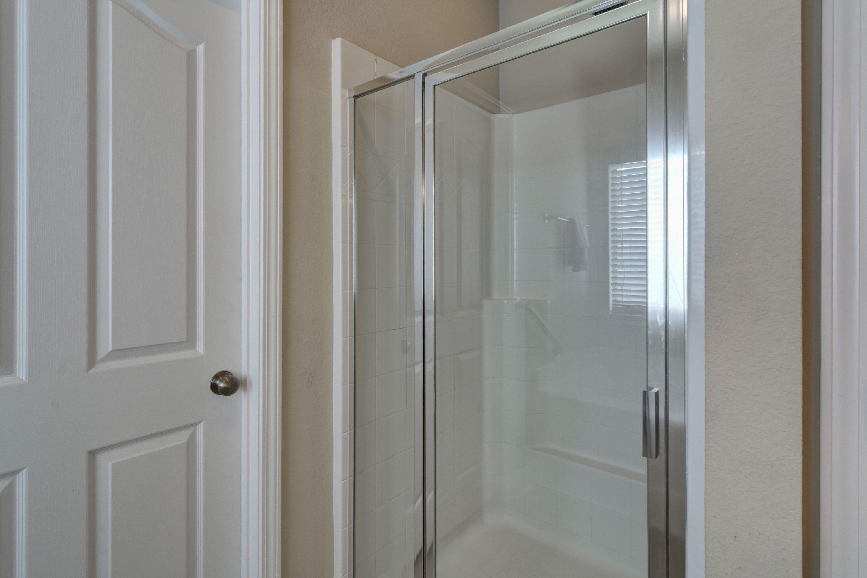 646 Red Fern Road Crestview, FL 32536 - Photo 41 of 64 44_Master_Bathroom_04