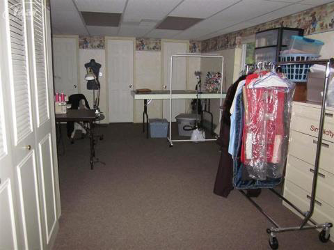 5420 East Coldwater Road Flint, MI 48506 - Photo 21 of 27 20217072-21.JPG