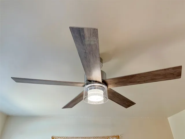 $999 | 1000 West 26th Street, Unit 107, Austin, TX 78705