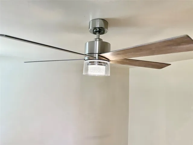 $999 | 1000 West 26th Street, Unit 107, Austin, TX 78705