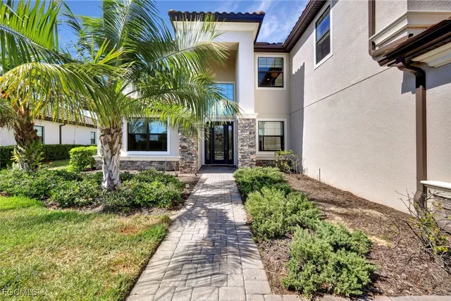 $895,000 | 17422 Elkgrove Lane, Estero, FL 33928