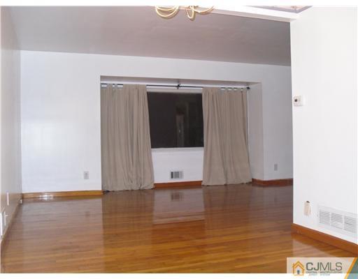 3 Rieder Road Edison, NJ 08817 - Photo 5 of 10 Gallery Image 5