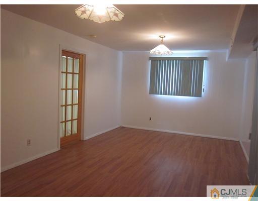 3 Rieder Road Edison, NJ 08817 - Photo 8 of 10 Gallery Image 8