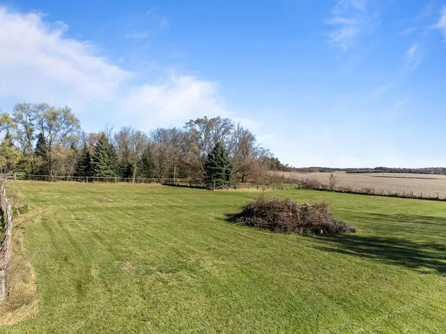$1,250,000 | W1049 County Road D, Spring Prairie, WI 53105