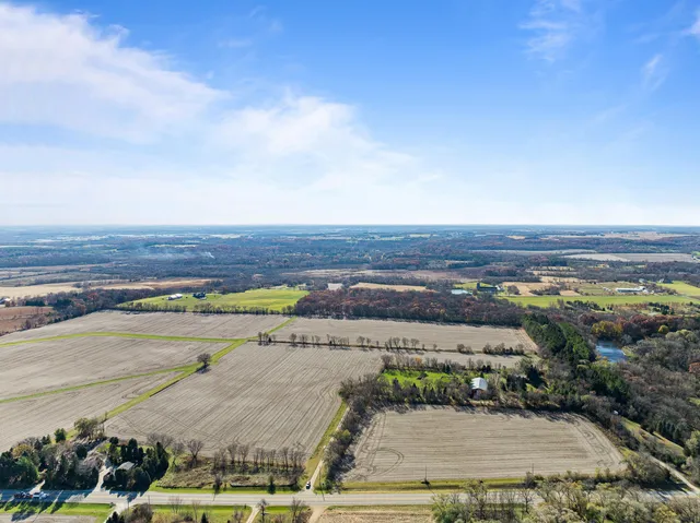 $1,250,000 | W1049 County Road D, Spring Prairie, WI 53105