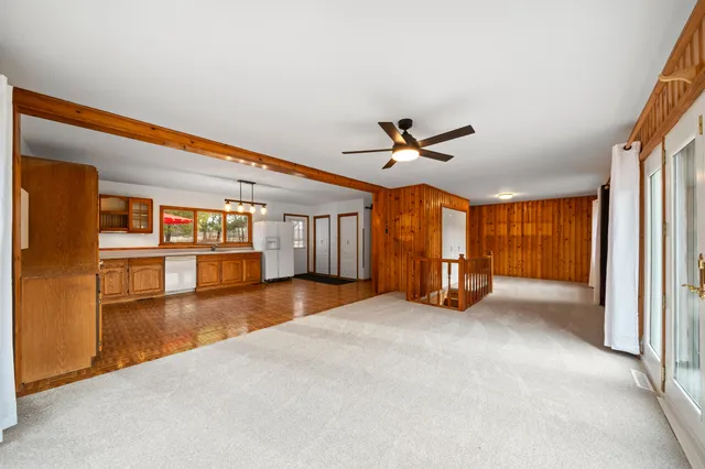 $1,250,000 | W1049 County Road D, Spring Prairie, WI 53105