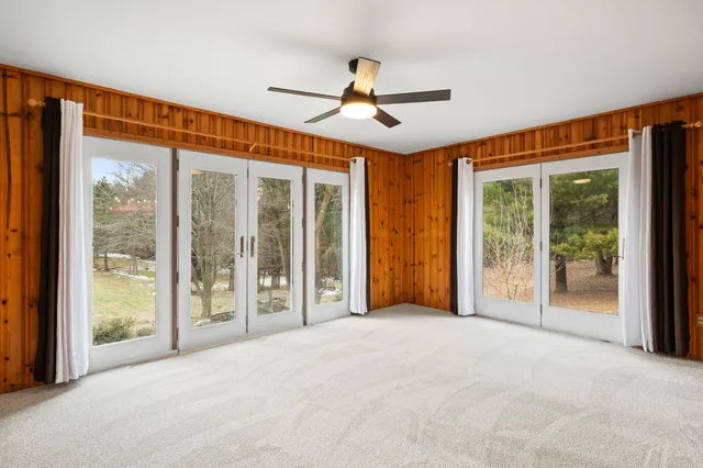 $1,250,000 | W1049 County Road D, Spring Prairie, WI 53105