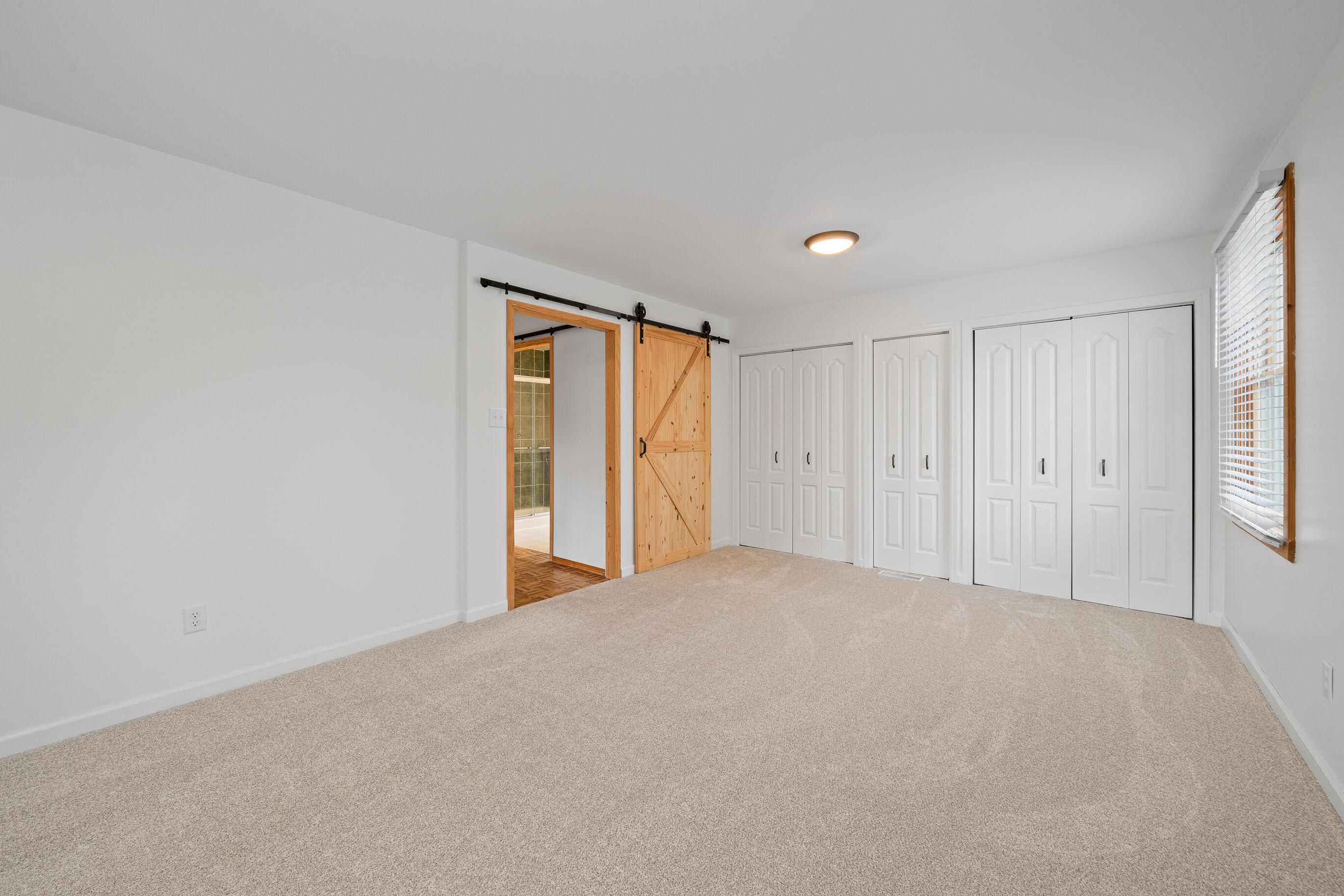 W1049 County Road D Spring Prairie, WI 53105 - Photo 37 of 76 W1049 County Rd D - T2-71