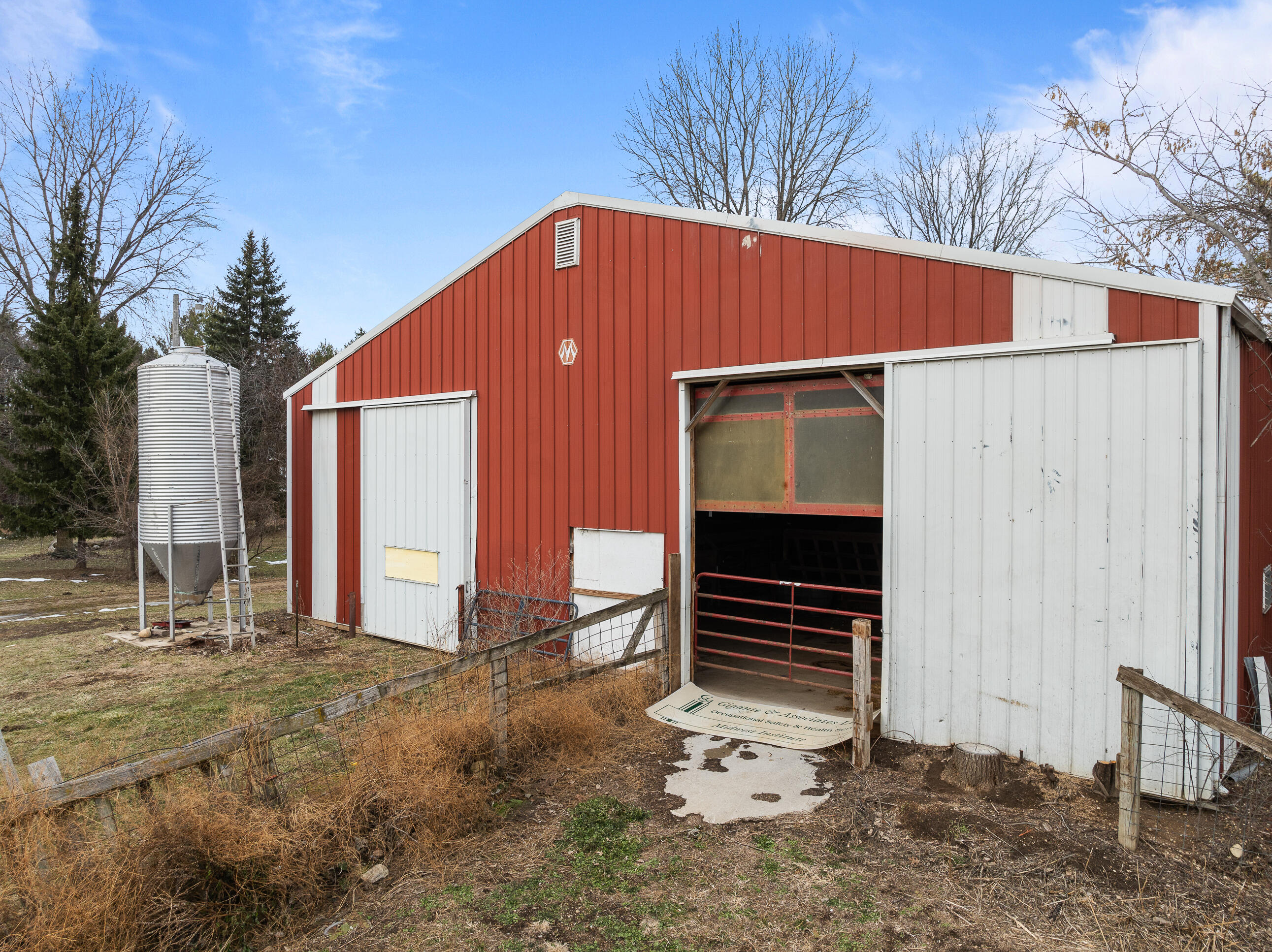 W1049 County Road D Spring Prairie, WI 53105 - Photo 48 of 76 7