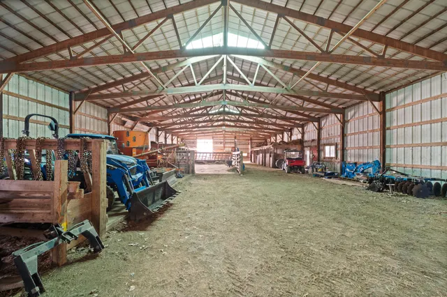 $1,250,000 | W1049 County Road D, Spring Prairie, WI 53105