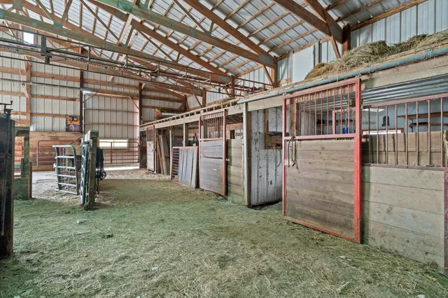 $1,250,000 | W1049 County Road D, Spring Prairie, WI 53105