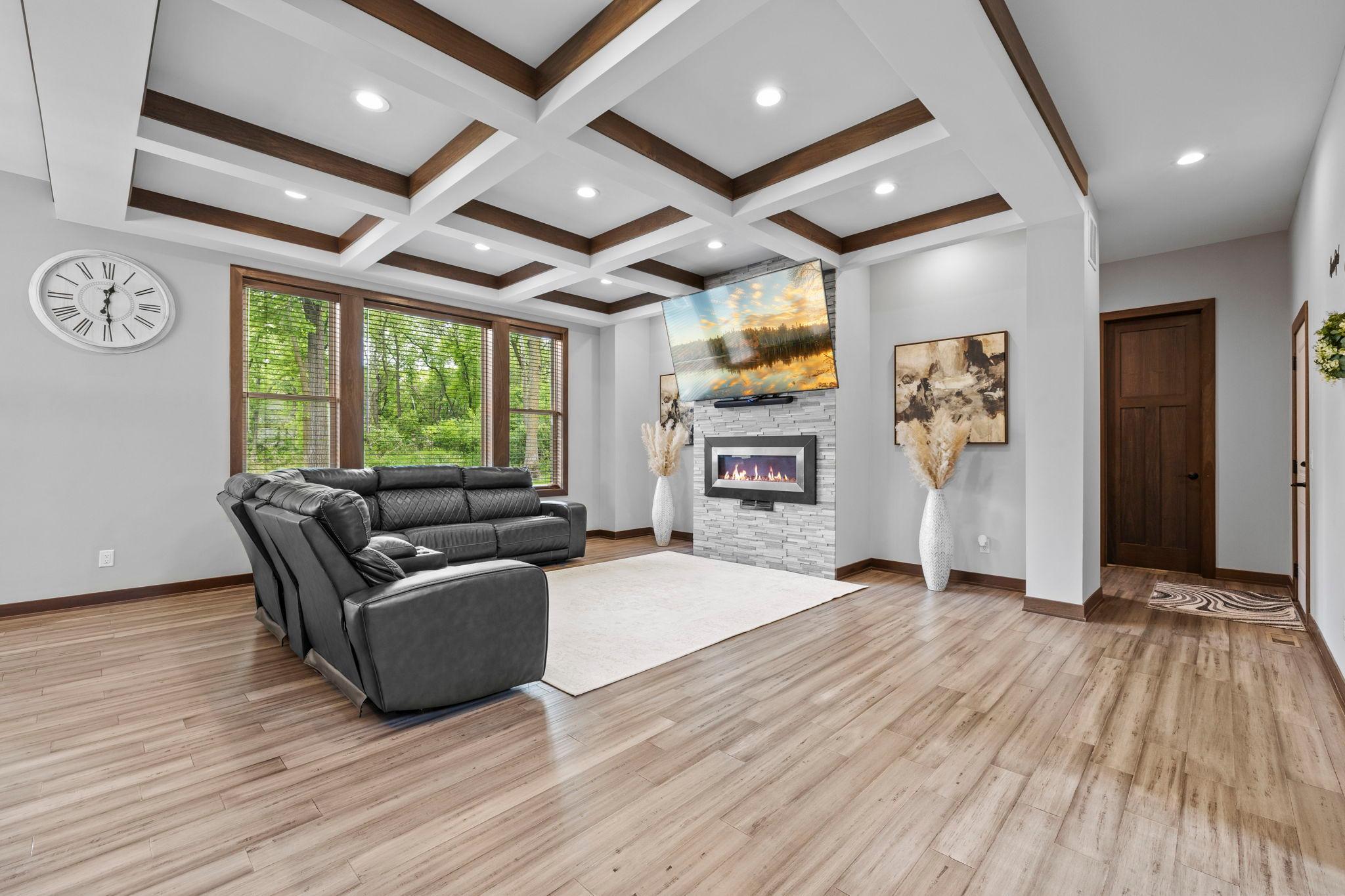 16685 Judicial Road Lakeville, MN 55044 - Photo 8 of 51