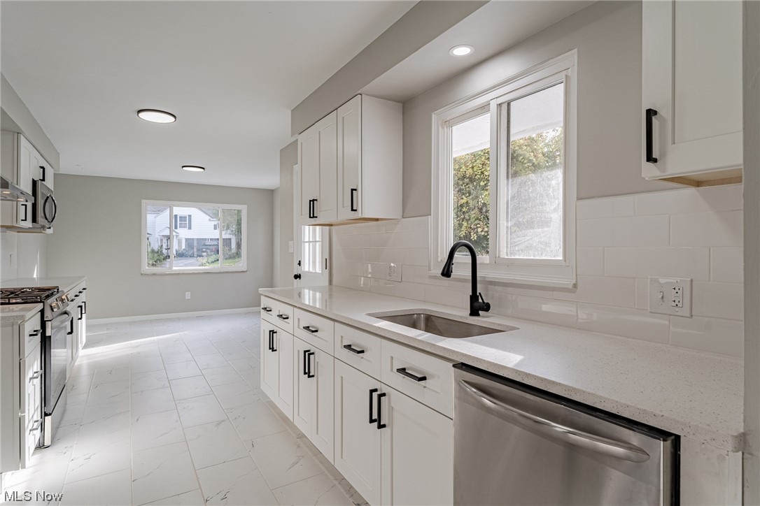 3390 Seaton Road Cleveland, OH 44118 - Photo 8 of 32