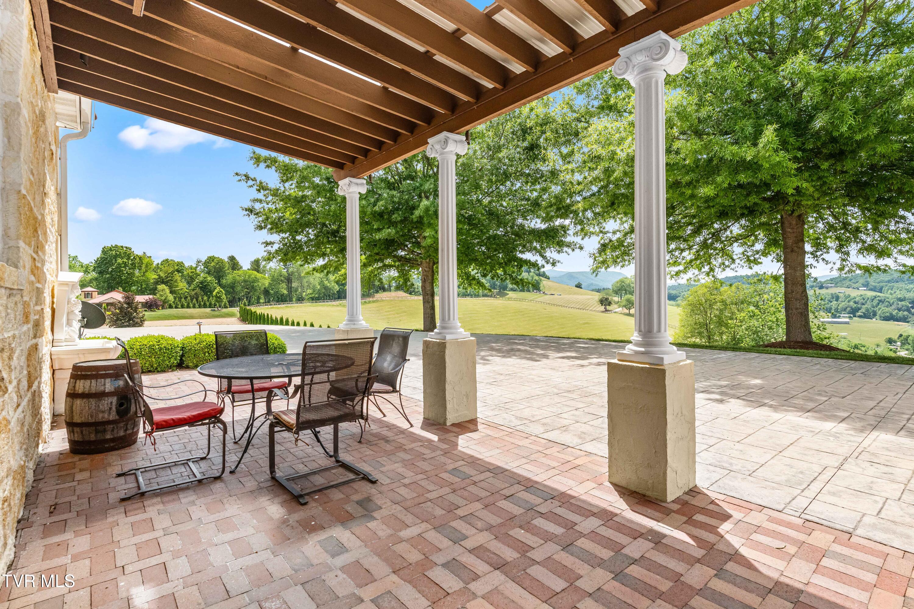 1877 Dry Hill Road Butler, TN 37640 - Photo 19 of 106 13d