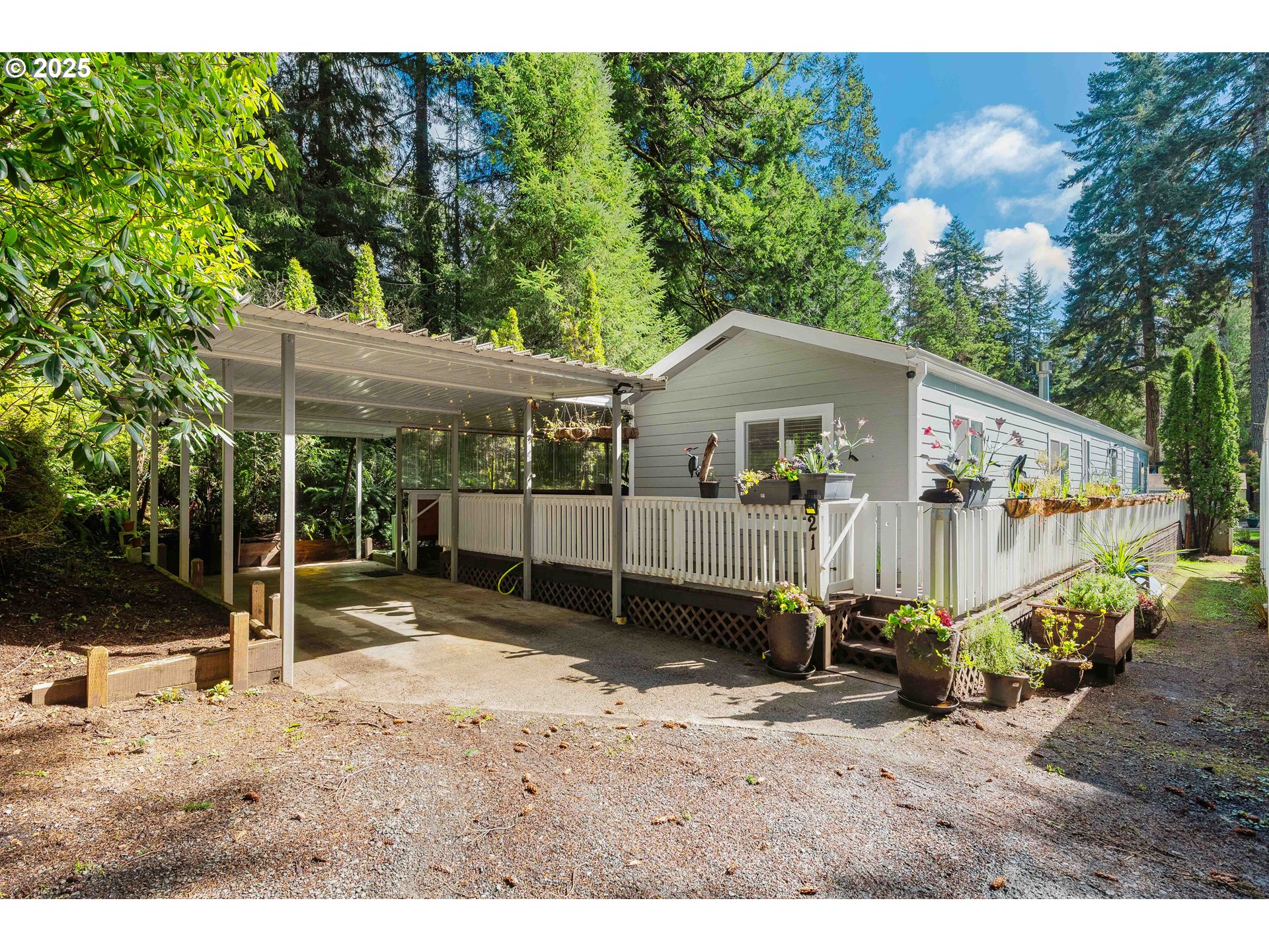 89510 Highway 101 Florence, OR 97439 - Photo 1 of 42