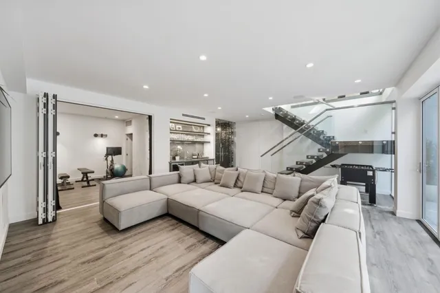 $11,500,000 | 26960 Orchard Hill Lane, Los Altos Hills, CA 94022