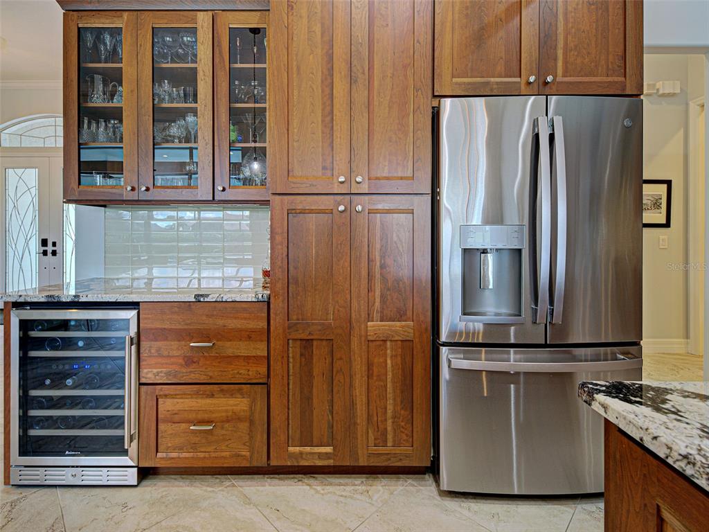 431 Tremingham Way Venice, FL 34293 - Photo 16 of 66