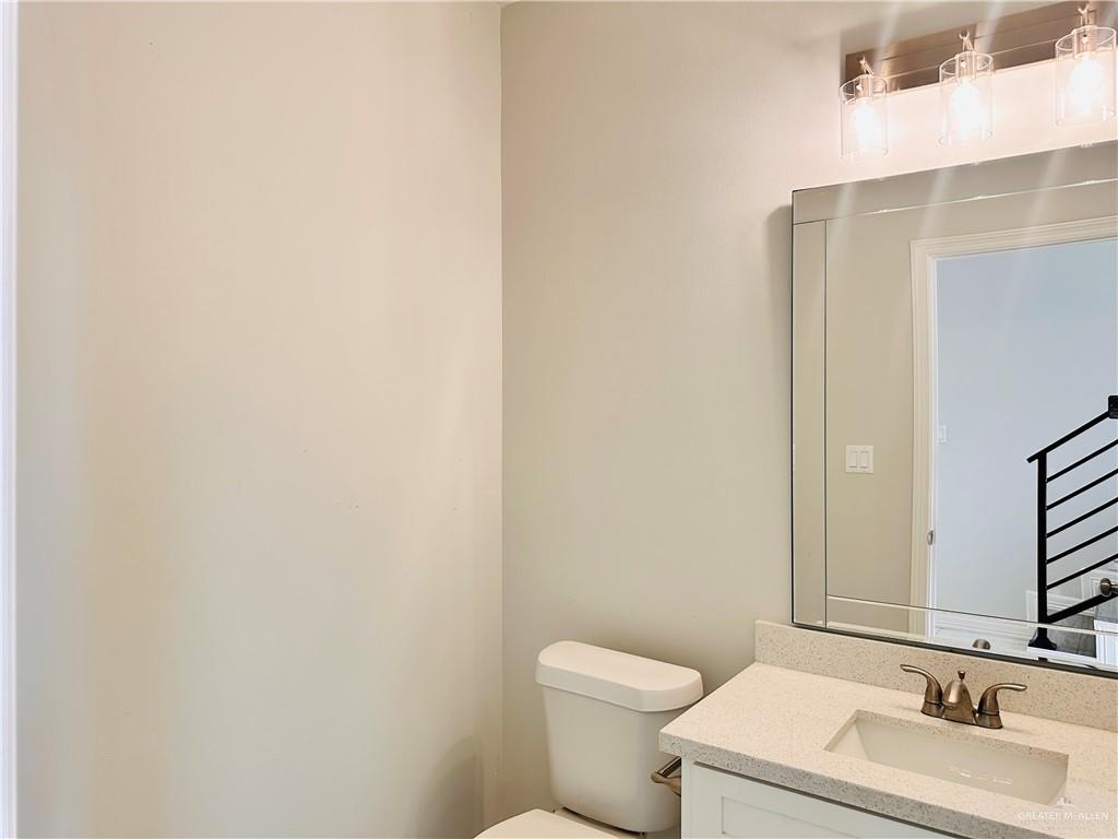5506 North Crown Point Pharr, TX 78577 - Photo 4 of 20