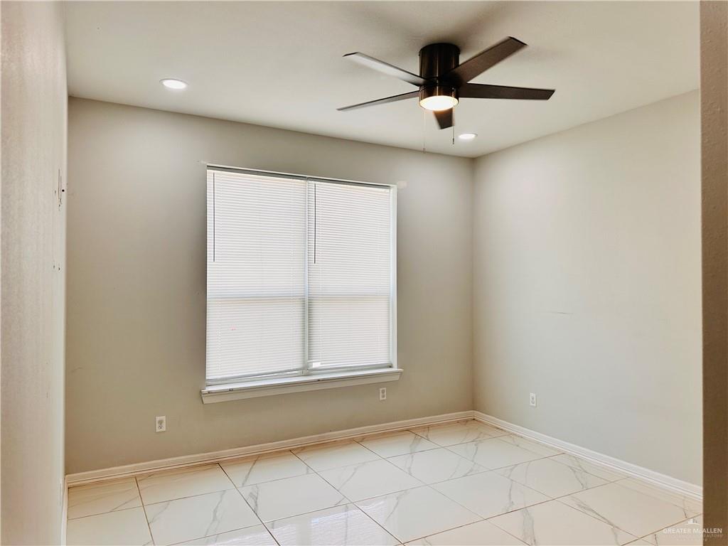 5506 North Crown Point Pharr, TX 78577 - Photo 9 of 20