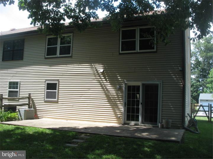 41 Lanford Road New Castle, DE 19720 - Photo 11 of 18 Exterior Back