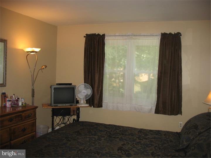 41 Lanford Road New Castle, DE 19720 - Photo 18 of 18 Bedroom - Main