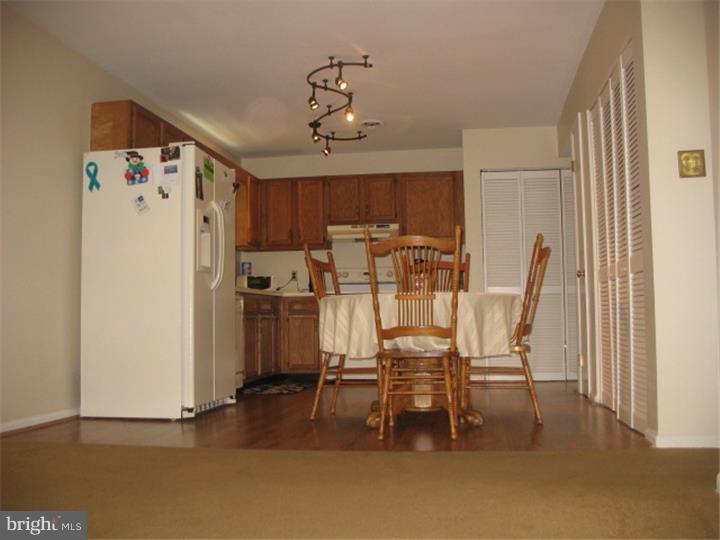 41 Lanford Road New Castle, DE 19720 - Photo 5 of 18 Dining Room