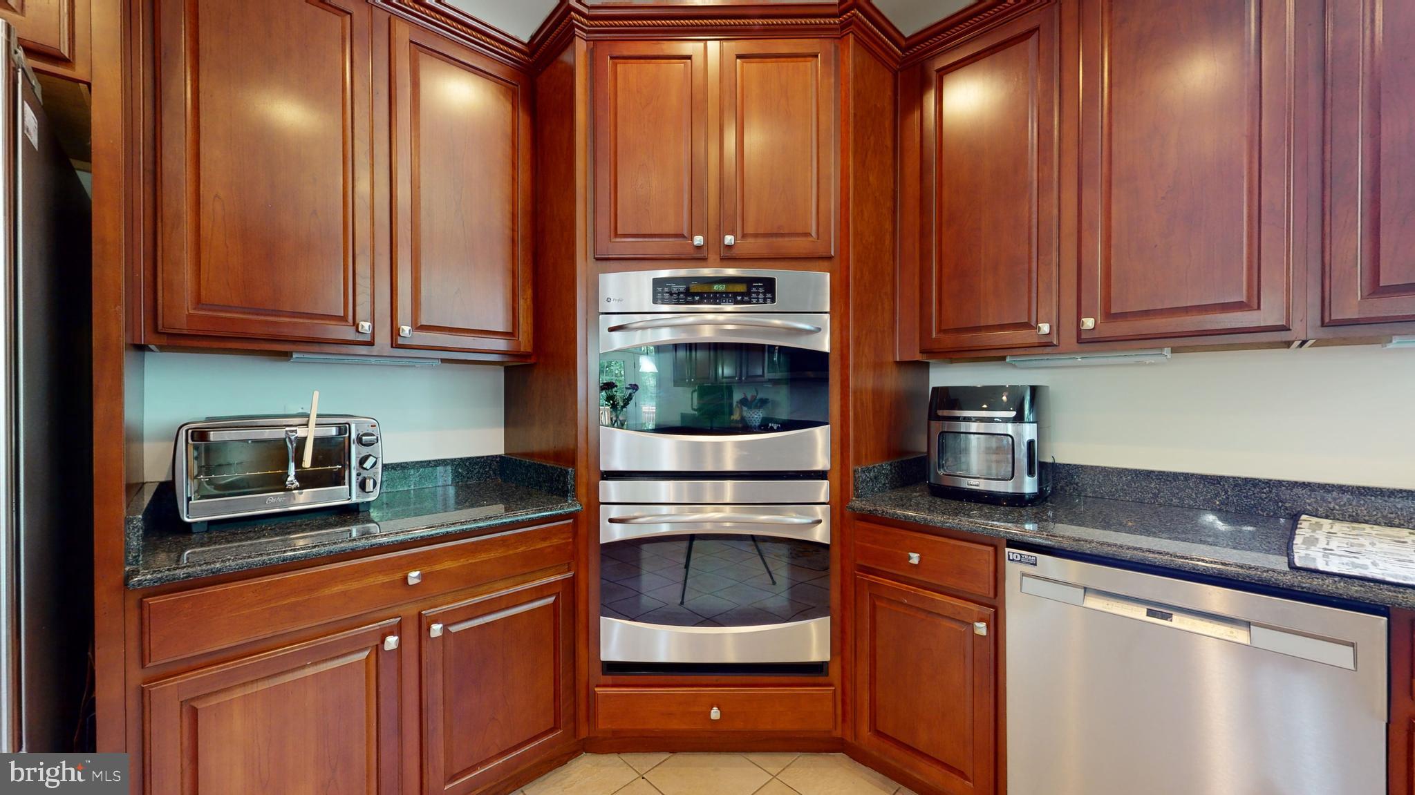 9505 Pep Rally Lane Waldorf, MD 20603 - Photo 18 of 37 Double Ovens