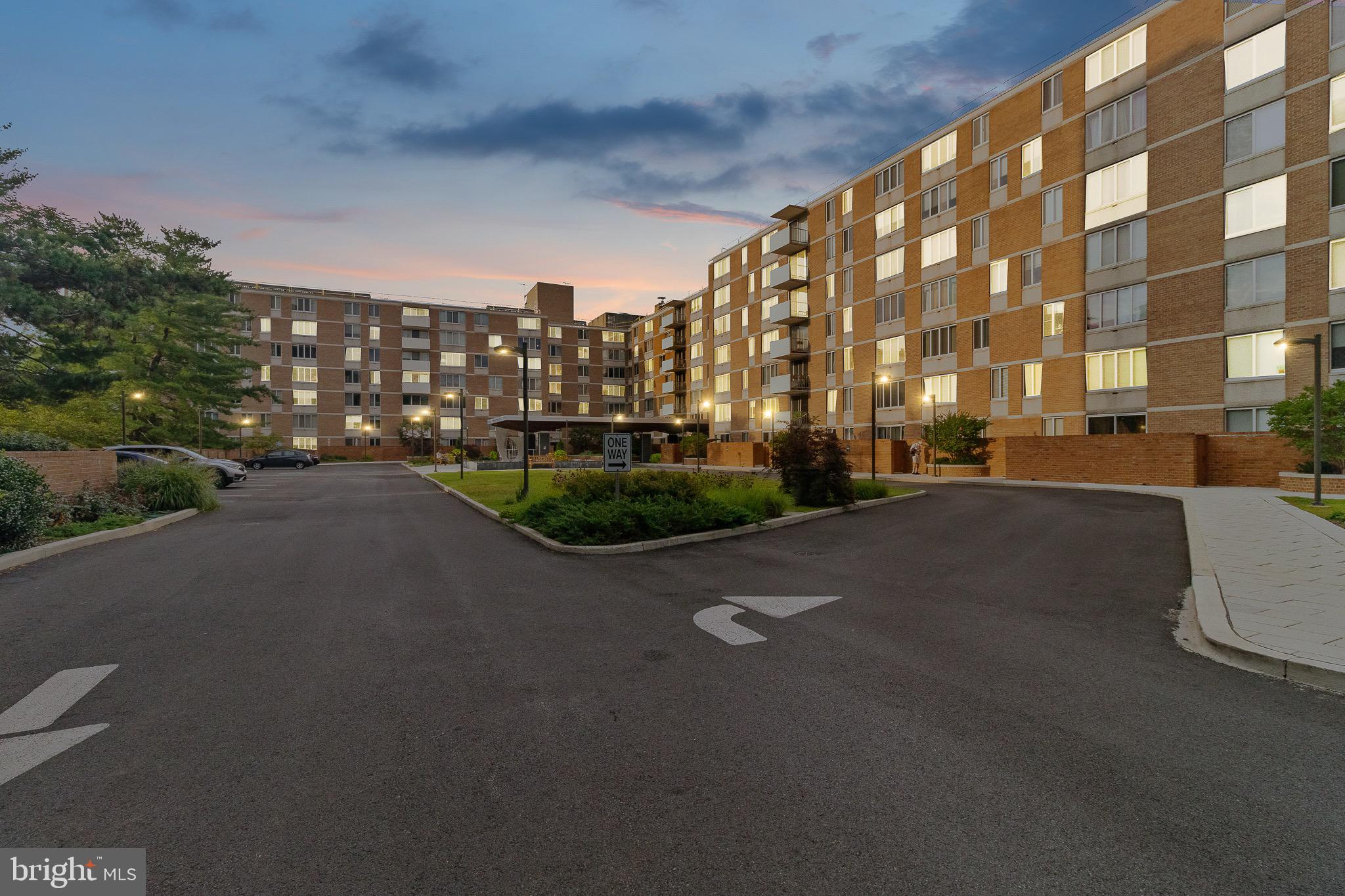 2939 Van Ness Street Northwest, Unit 820, Washington, DC 20008 Compass