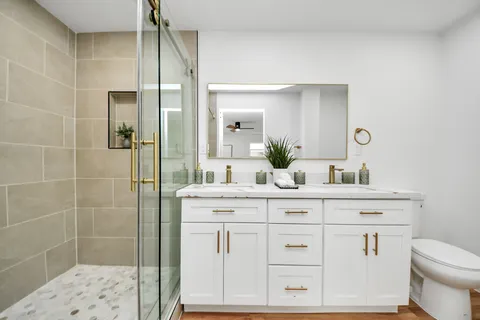 $795,000 | 6249 Locke Lane, Houston, TX 77057