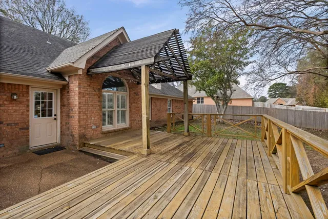 $399,000 | 230 West Powell Road, Collierville, TN 38017