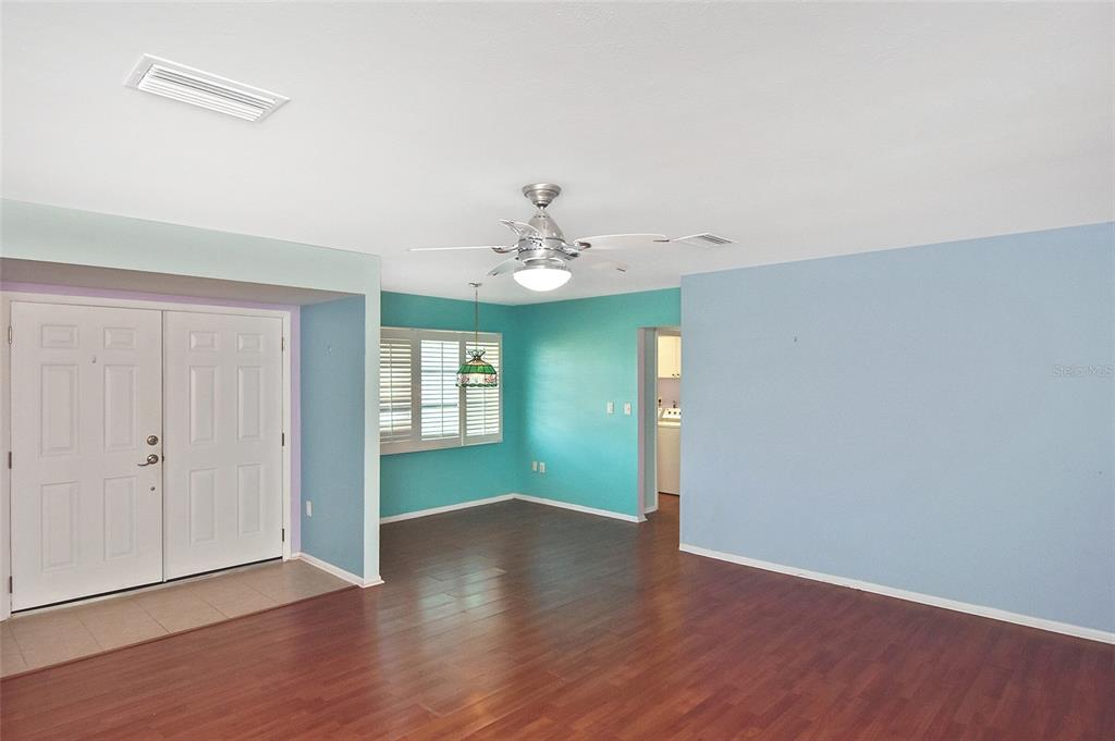 430 Clover Road Venice, FL 34293 - Photo 2 of 26