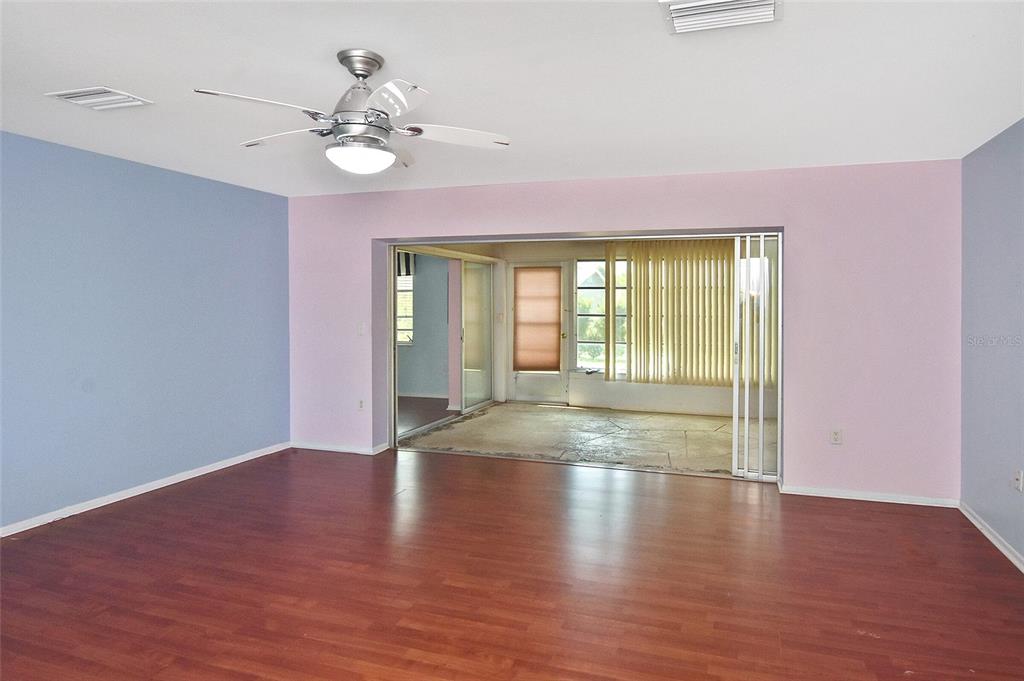 430 Clover Road Venice, FL 34293 - Photo 5 of 26