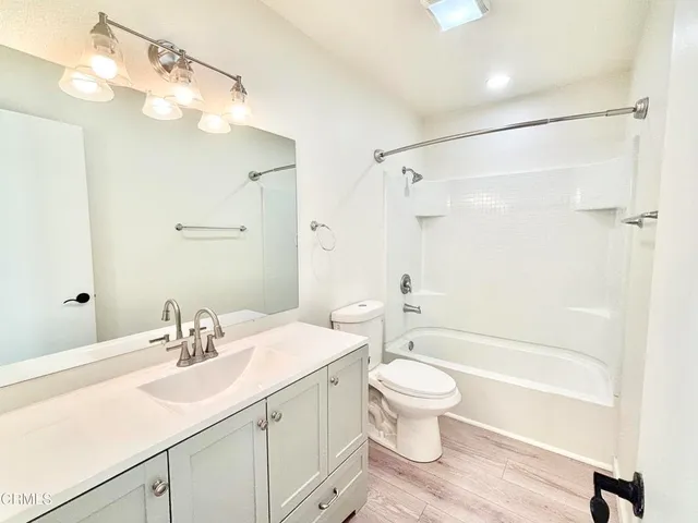 $3,900 | 437 Reed Way, Port Hueneme, CA 93041