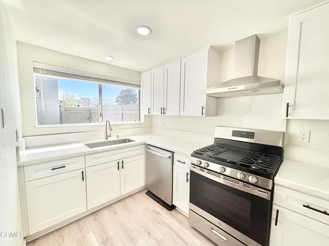 $3,900 | 437 Reed Way, Port Hueneme, CA 93041