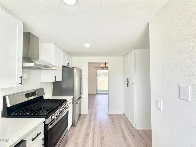 $3,900 | 437 Reed Way, Port Hueneme, CA 93041