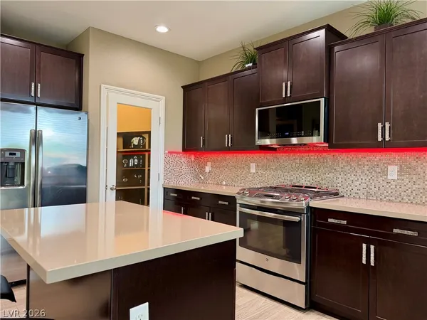 $2,255 | 7025 Solana Ridge Drive, North Las Vegas, NV 89084