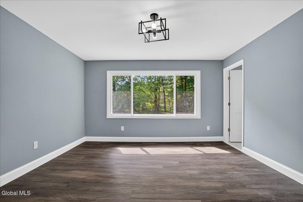 7 Colonie Avenue Colonie, NY 12110 - Photo 16 of 43 20-7 Colonie Ave-20