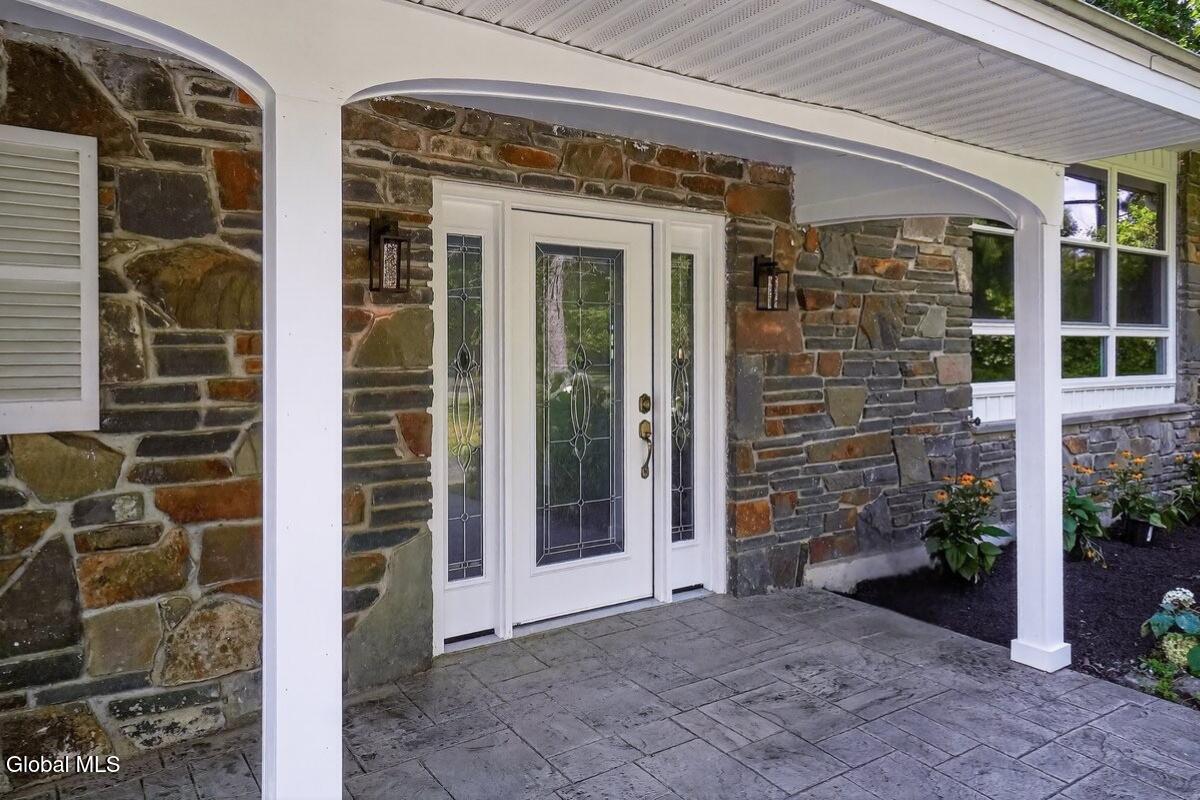 7 Colonie Avenue Colonie, NY 12110 - Photo 2 of 43 55-7 Colonie Ave-55