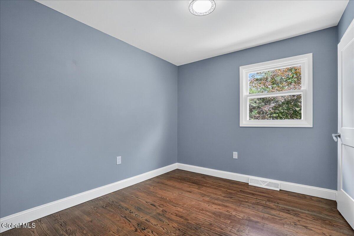 7 Colonie Avenue Colonie, NY 12110 - Photo 24 of 43 31-7 Colonie Ave-31