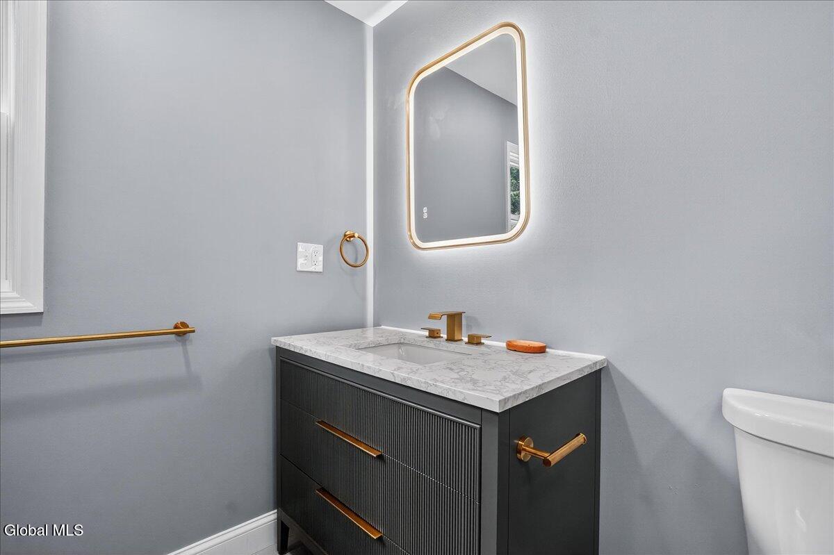 7 Colonie Avenue Colonie, NY 12110 - Photo 27 of 43 40-7 Colonie Ave-40